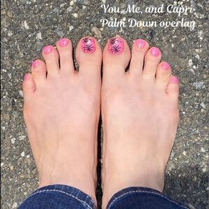 Color Street, Palm Down, clear base with palm designs in black